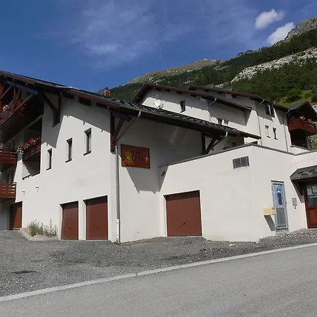 Plein Soleil Aparthotel 3*